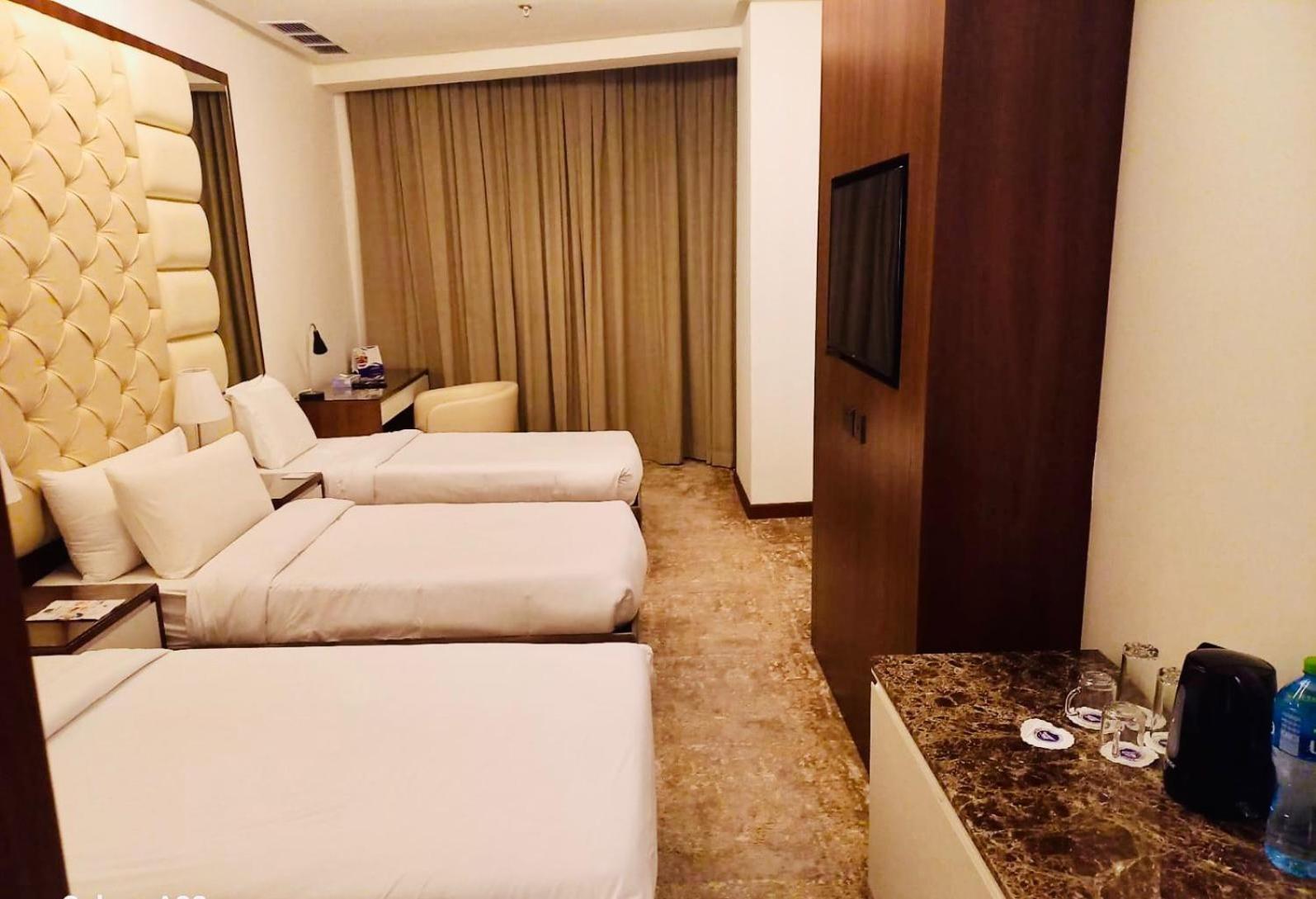 Dolphin Continental Hotel Кувейт Экстерьер фото