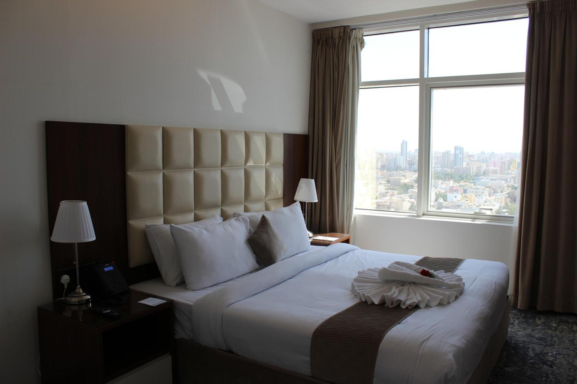 Dolphin Continental Hotel Кувейт Экстерьер фото