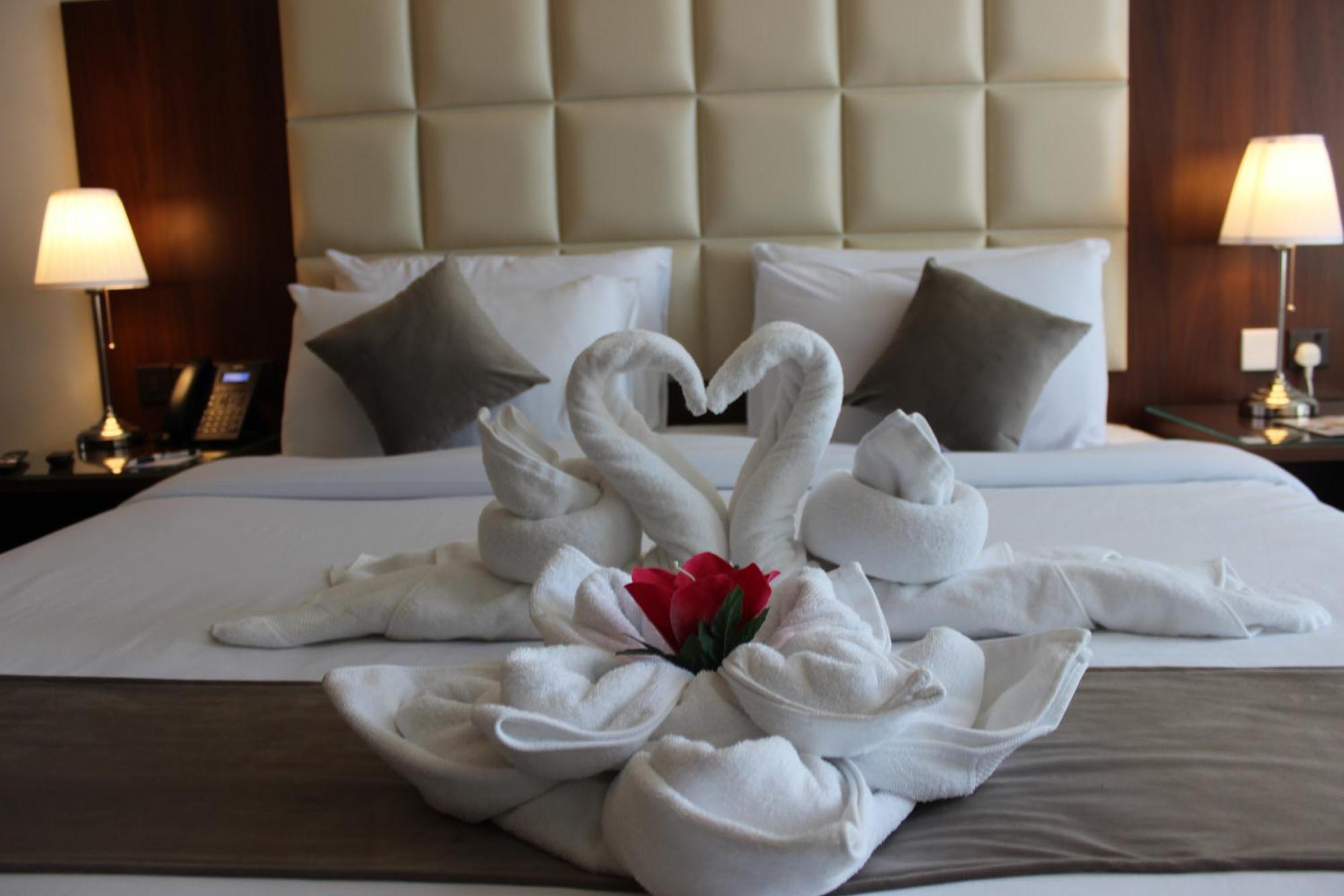 Dolphin Continental Hotel Кувейт Экстерьер фото