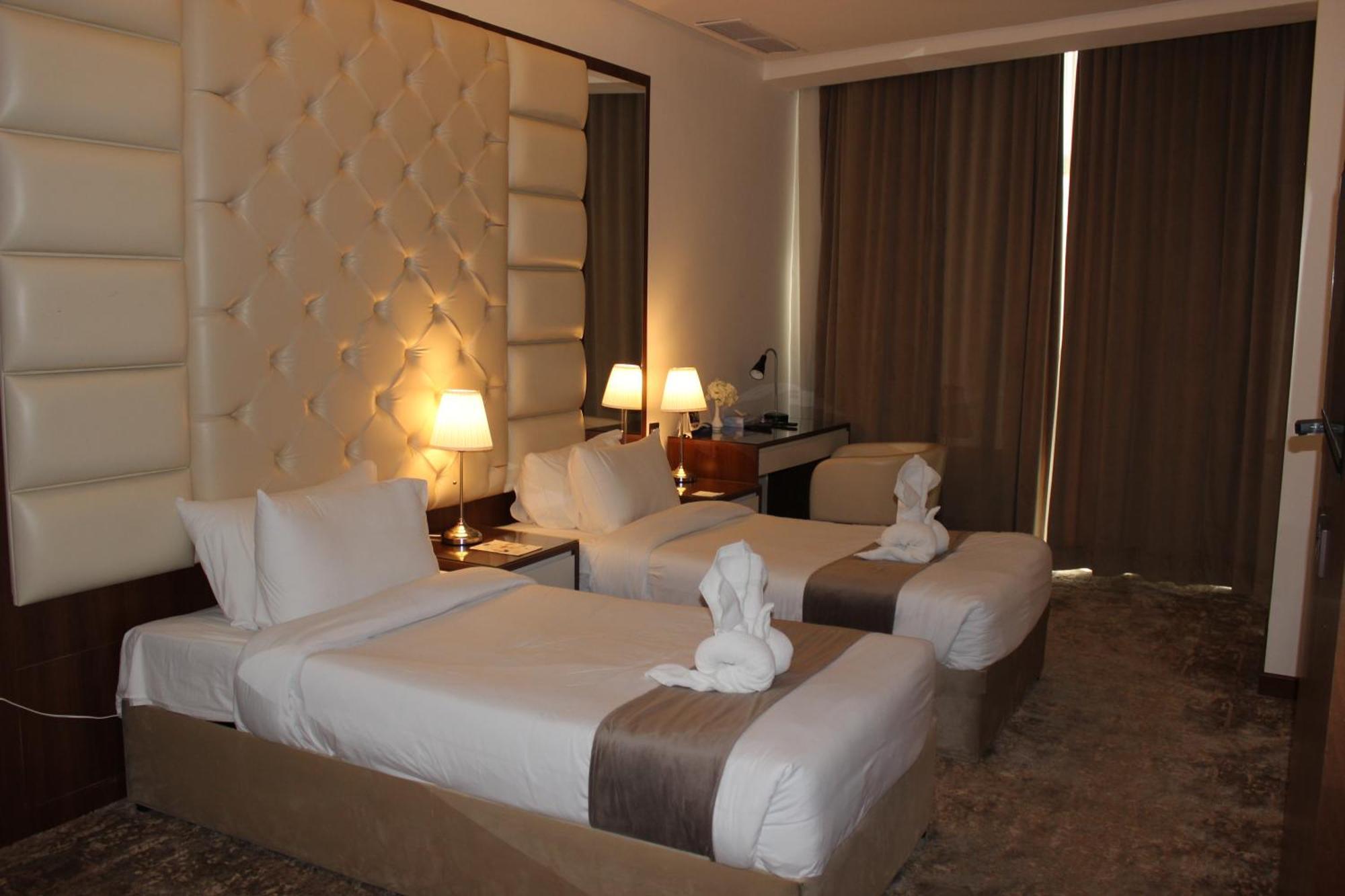 Dolphin Continental Hotel Кувейт Экстерьер фото
