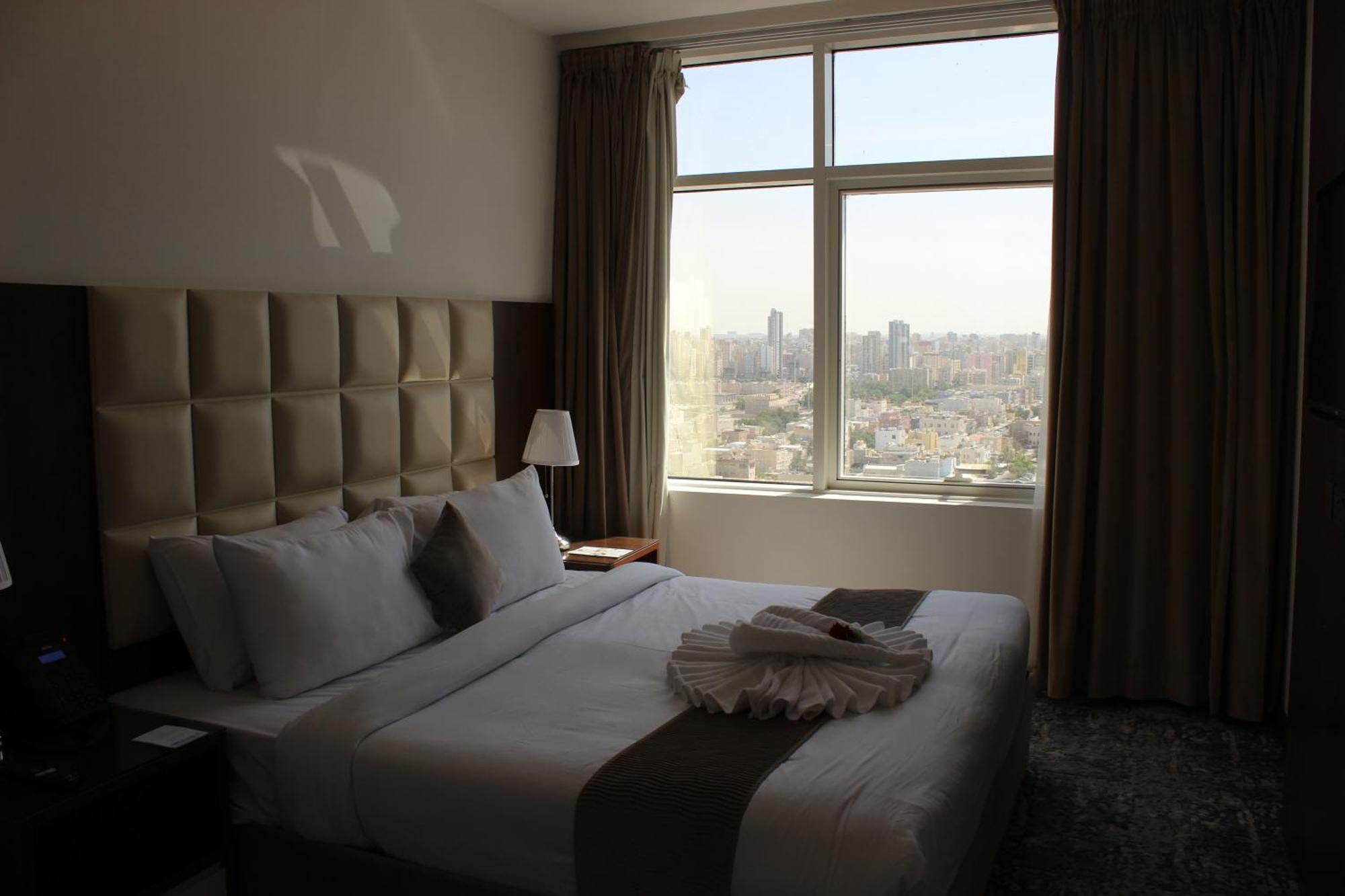 Dolphin Continental Hotel Кувейт Экстерьер фото